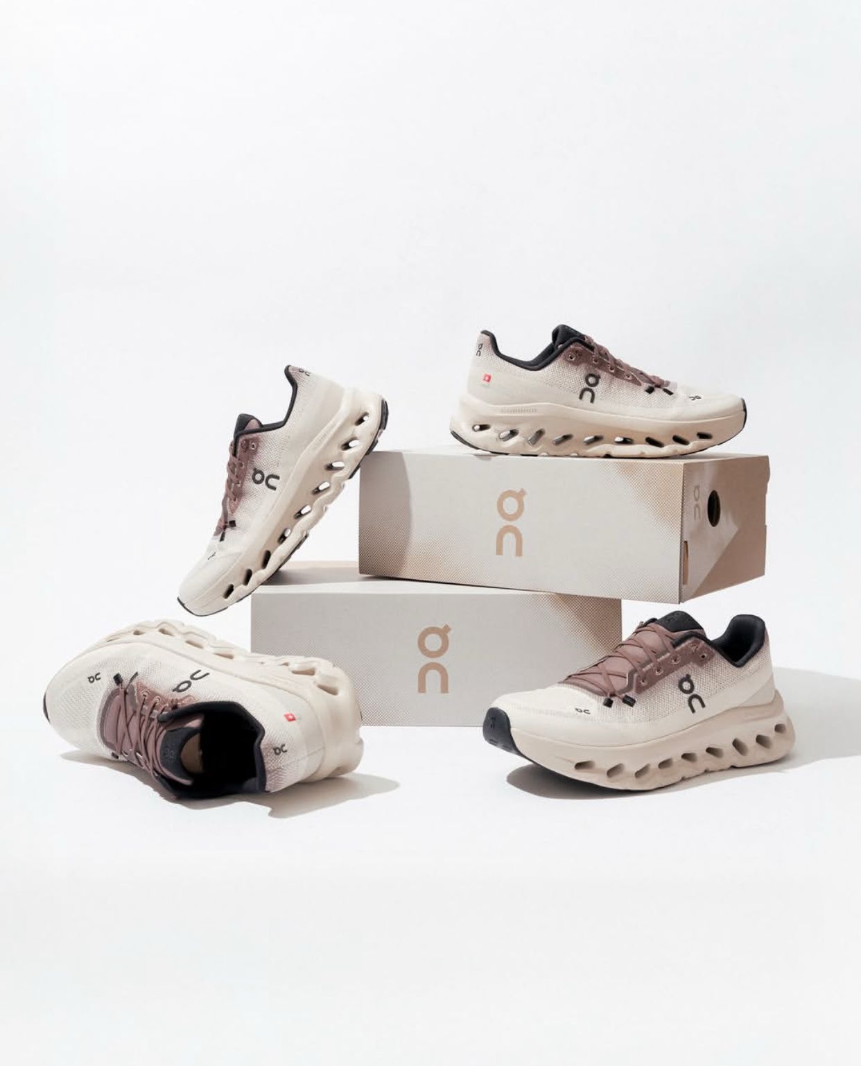 On Running Cloudtilt Unisex Sport Sneakers – Sand Clove
