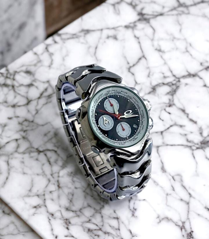 Oakley GMT (Greenwich Mean Time) Watch