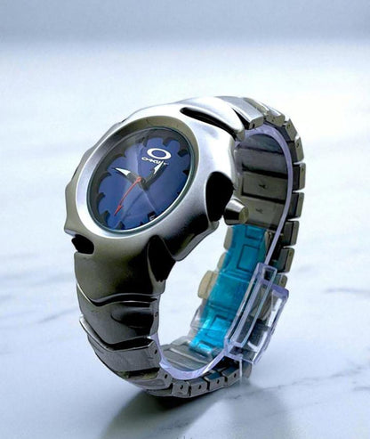 Oakley Blade 2.0 (Chrome Blue Dial) watch